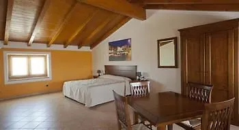 Relais Corte Pontigliardo Cola  Italy