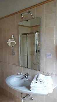 Relais Corte Pontigliardo Cola
